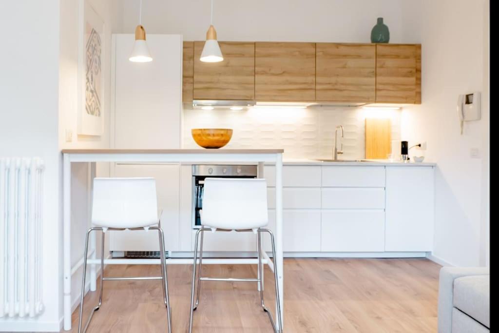Appartamento Luxury 1 Bedroom Apartment, Close To San Siro, Fiera And 10 Min Metro To Duomo Milano